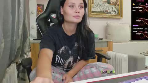 Kathie online show from September 16, 2025, 5:47 pm