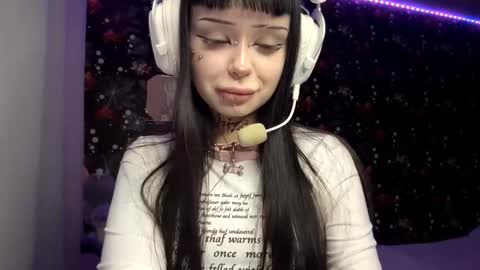 Luna online show from February 15, 2026, 3:20 pm