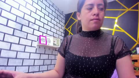 Paola online show from December 24, 2024, 2:12 pm