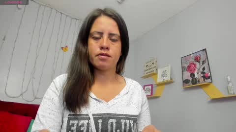 Paola online show from January 30, 2025, 1:21 pm