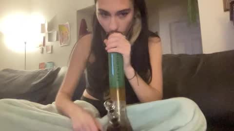 Kathryn online show from October 11, 2025, 7:40 am