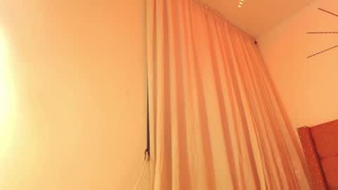 Snapshot of kathleen_brown chatting on October 1, 2025, 8:26 pm Katherine  online show from October 1, 2025, 8:26 pm