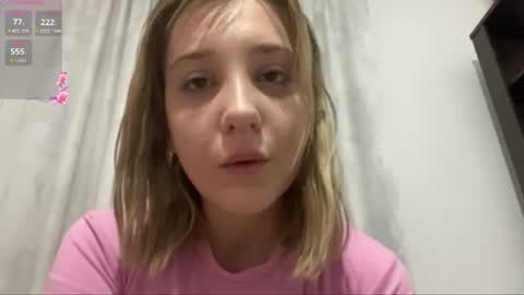 Snapshot of kathrinekiening chatting on June 16, 2026, 7:49 pm Jessie online show from June 16, 2026, 7:49 pm