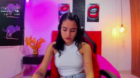 Snapshot of kathy_sc chatting on December 10, 2024, 12:39 am Kate 3 - INSTAGRAM Kathy sc94 online show from December 10, 2024, 12:39 am