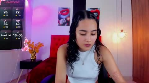 Snapshot of kathy_sc chatting on January 8, 2025, 9:01 pm Kate 3 - INSTAGRAM Kathy sc94 online show from January 8, 2025, 9:01 pm