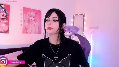 Katherine online show from November 26, 2025, 3:35 pm