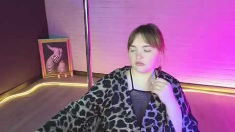 kathydiaz online show from February 5, 2026, 7:57 am