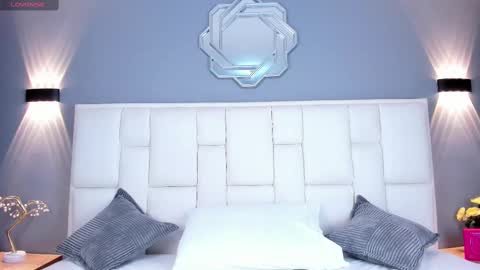 Snapshot of kathymirrow chatting on September 17, 2025, 10:00 pm Kathy online show from September 17, 2025, 10:00 pm