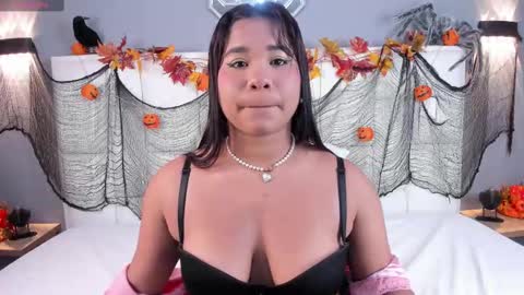 Snapshot of kathymirrow chatting on October 29, 2025, 7:48 pm Kathy online show from October 29, 2025, 7:48 pm