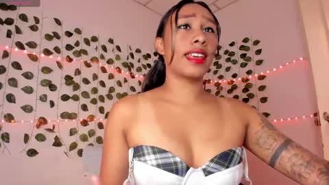Katia online show from April 16, 2026, 3:35 pm
