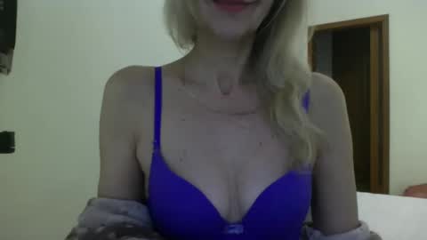 katia888 online show from December 22, 2024, 12:05 pm