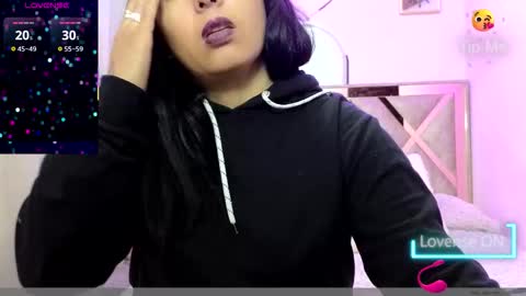 Snapshot of katia_collins chatting on October 16, 2025, 12:17 pm Katia collins online show from October 16, 2025, 12:17 pm