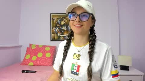 Snapshot of katia_foxx chatting on January 7, 2025, 12:09 pm Khaterine online show from January 7, 2025, 12:09 pm
