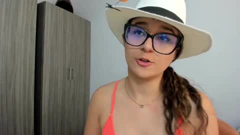 Snapshot of katia_foxx chatting on January 29, 2025, 2:53 pm Khaterine online show from January 29, 2025, 2:53 pm