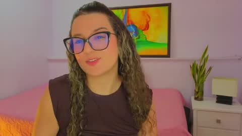 Khaterine online show from May 7, 2026, 12:32 pm