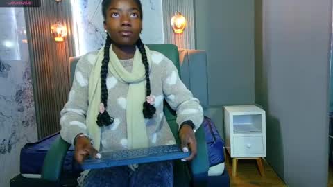 Snapshot of katia_green chatting on October 6, 2025, 11:40 am Katia online show from October 6, 2025, 11:40 am