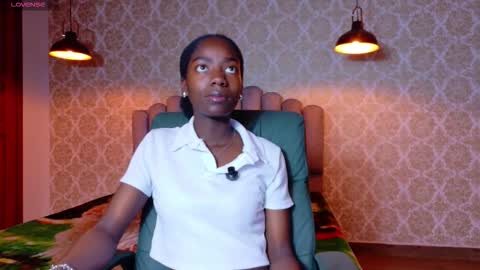 Katia online show from November 20, 2025, 3:45 pm