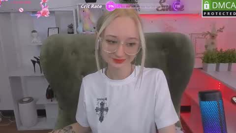 Snapshot of katia_kim chatting on October 7, 2025, 5:37 am Katia  online show from October 7, 2025, 5:37 am