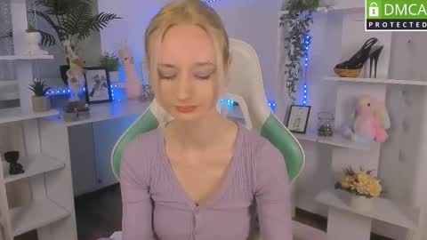 Snapshot of katia_kim chatting on October 12, 2025, 5:39 am Katia  online show from October 12, 2025, 5:39 am