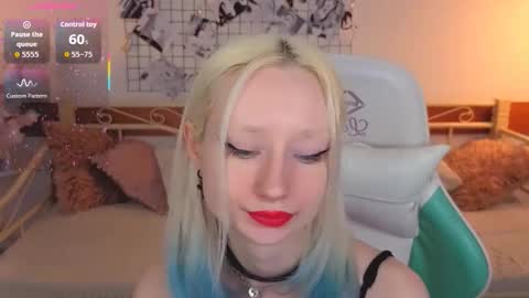 Katia  online show from March 2, 2026, 6:25 am