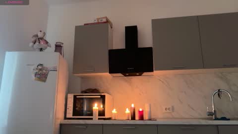 Snapshot of katie________ chatting on October 16, 2025, 10:38 am Katienext stream online show from October 16, 2025, 10:38 am