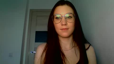 katie_foxi online show from February 16, 2025, 1:16 pm