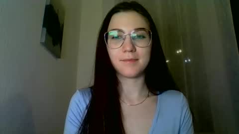 katie_foxi online show from February 17, 2025, 6:15 pm