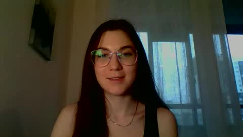 katie_foxi online show from March 6, 2025, 3:02 pm