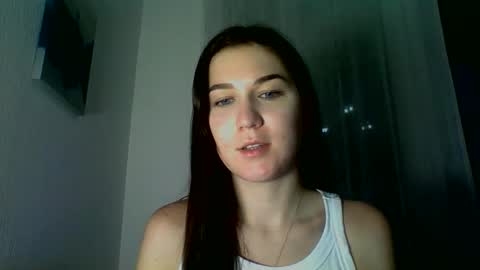 katie_foxi online show from September 27, 2025, 4:23 pm