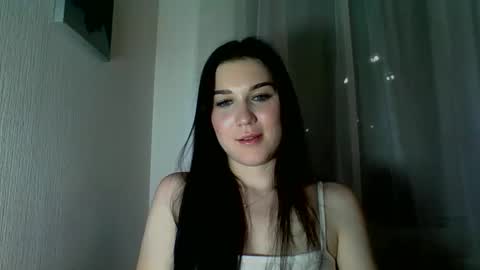 katie_foxi online show from May 3, 2026, 7:09 pm