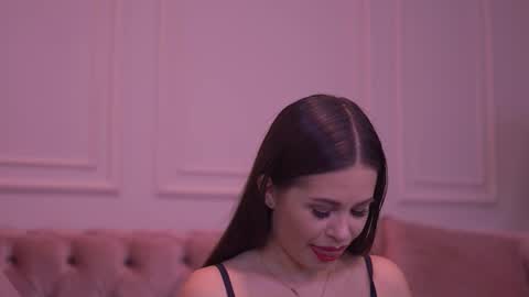 Snapshot of katie_hayes chatting on September 25, 2025, 6:00 pm Katie online show from September 25, 2025, 6:00 pm