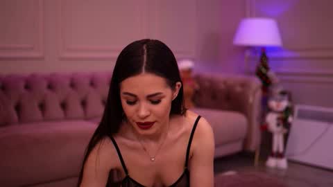 Katie online show from December 14, 2025, 7:18 pm