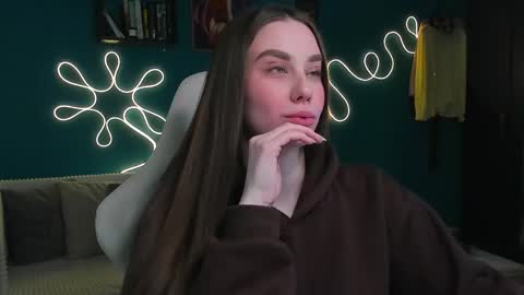 Snapshot of katie_taylorr chatting on April 14, 2026, 6:03 pm Katie online show from April 14, 2026, 6:03 pm