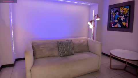 katieangel1 online show from September 25, 2025, 11:14 am