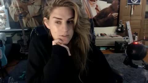 Katie online show from November 20, 2025, 5:51 am