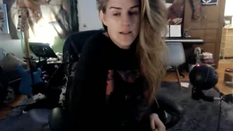 Snapshot of katiecutie_5 chatting on April 11, 2026, 5:45 am Katie online show from April 11, 2026, 5:45 am