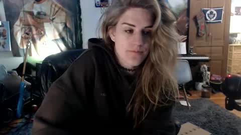 Snapshot of katiecutie_5 chatting on April 15, 2026, 3:02 am Katie online show from April 15, 2026, 3:02 am