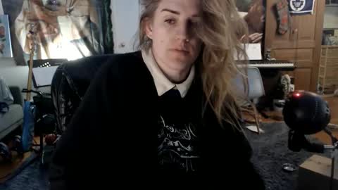 Snapshot of katiecutie_5 chatting on April 18, 2026, 6:06 am Katie online show from April 18, 2026, 6:06 am