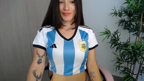 Snapshot of katiejane_ chatting on July 3, 2026, 2:01 pm Katie Jane online show from July 3, 2026, 2:01 pm