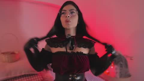 Snapshot of katiepeach_ chatting on October 30, 2025, 12:17 pm Katy  IGPeach kat666 online show from October 30, 2025, 12:17 pm