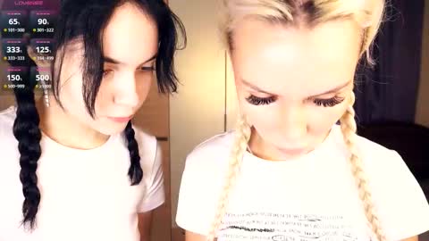 Snapshot of katievillard chatting on December 21, 2025, 6:53 am Crystal really Kristel online show from December 21, 2025, 6:53 am