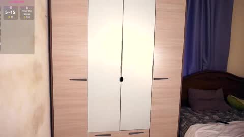 Snapshot of katievillard chatting on December 22, 2025, 7:38 am Crystal really Kristel online show from December 22, 2025, 7:38 am