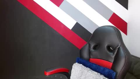 Katiuska online show from December 15, 2025, 6:01 pm