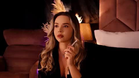 KatJolie online show from October 4, 2025, 7:12 pm