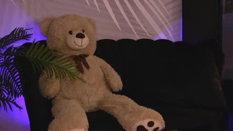 KatJolie online show from February 20, 2026, 8:42 pm