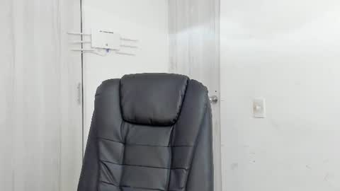 Kathrin online show from June 17, 2026, 2:29 pm