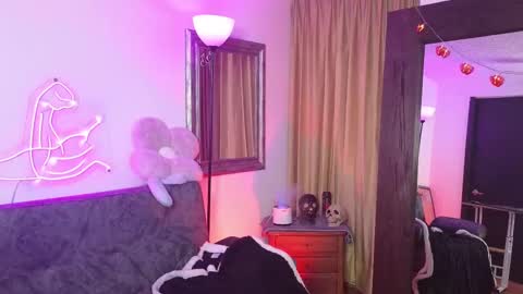 Katrin online show from February 19, 2025, 12:46 am