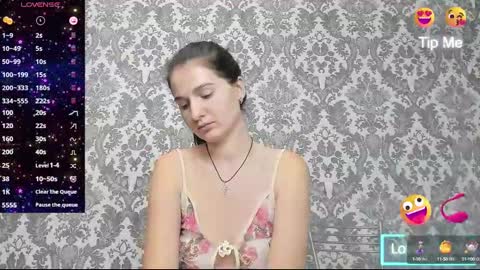 Katrin Brook online show from February 4, 2025, 8:24 am