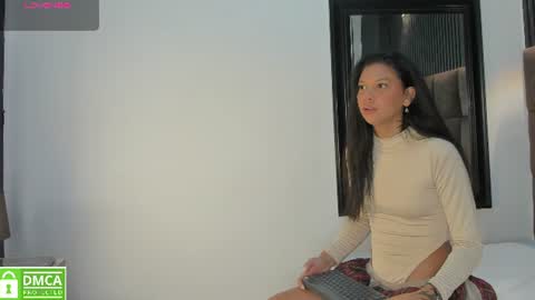 Snapshot of katrina_burns chatting on June 27, 2026, 10:37 pm Katrina online show from June 27, 2026, 10:37 pm