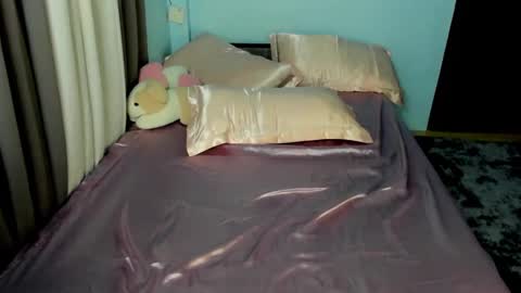 Snapshot of katrina_foxxx chatting on February 20, 2025, 12:08 am katrina_foxxx online show from February 20, 2025, 12:08 am